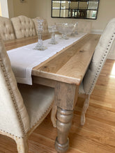Load image into Gallery viewer, Victorian Spindle Leg Dining Table