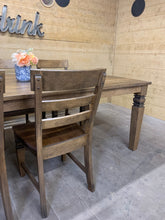 Load image into Gallery viewer, Hammerty Chair