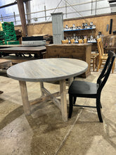 Load image into Gallery viewer, City loft Dining Table