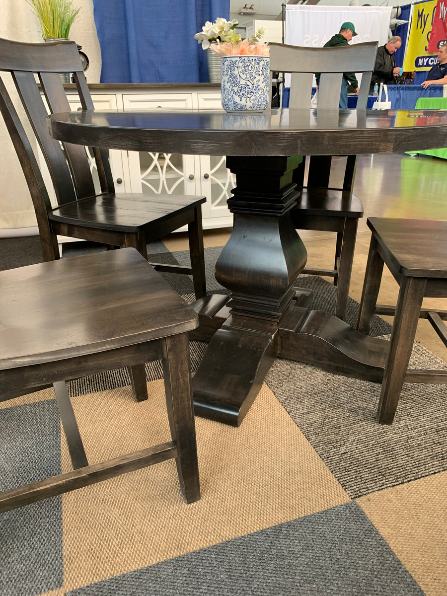 Round Trestle X Farmhouse Dining Table - The Wooden Whale Workshop