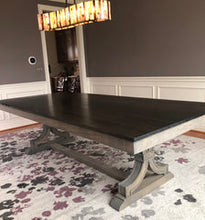 Load image into Gallery viewer, Queen Dining Table