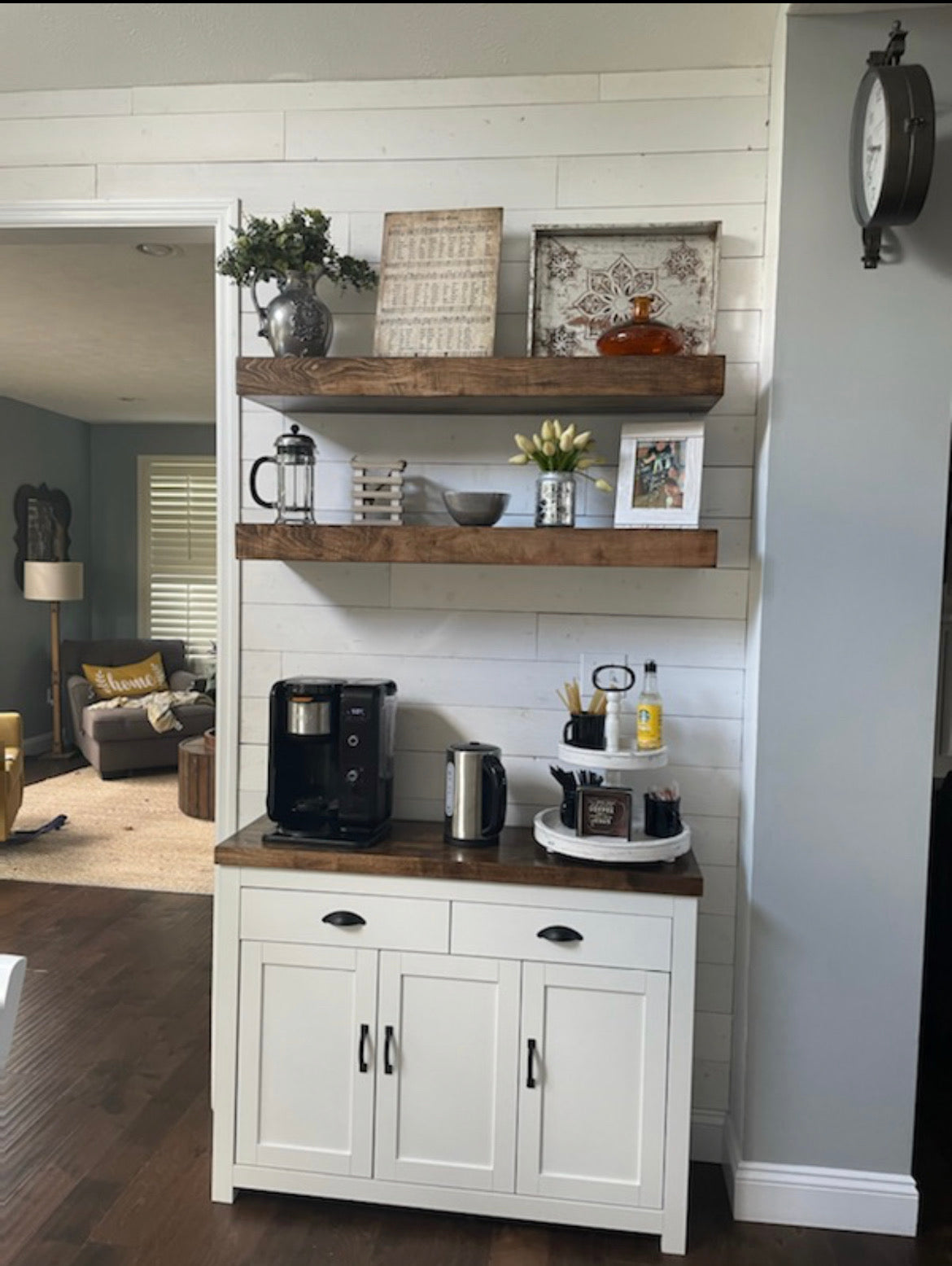 Floating shelves