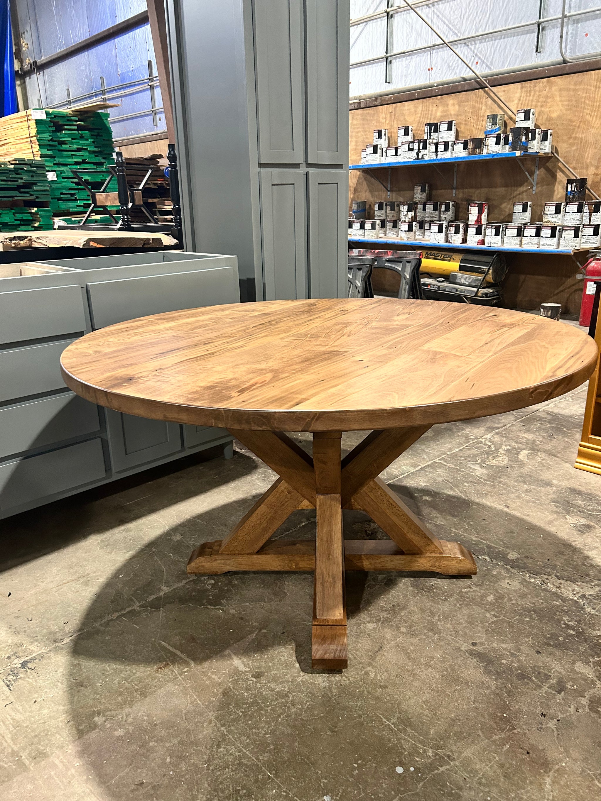 Canyon style round table