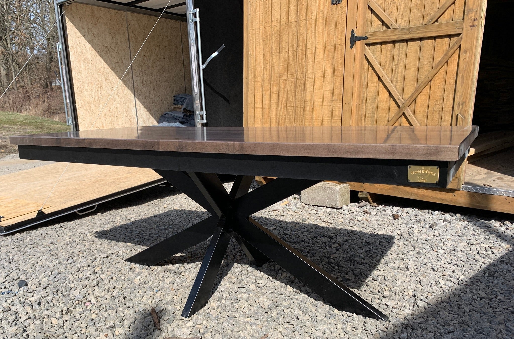 Metal Pedestal Dinning Table